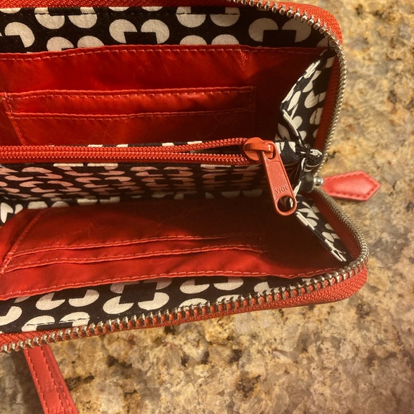 Clutch/wallet/wristlet - Picture 3 of 8